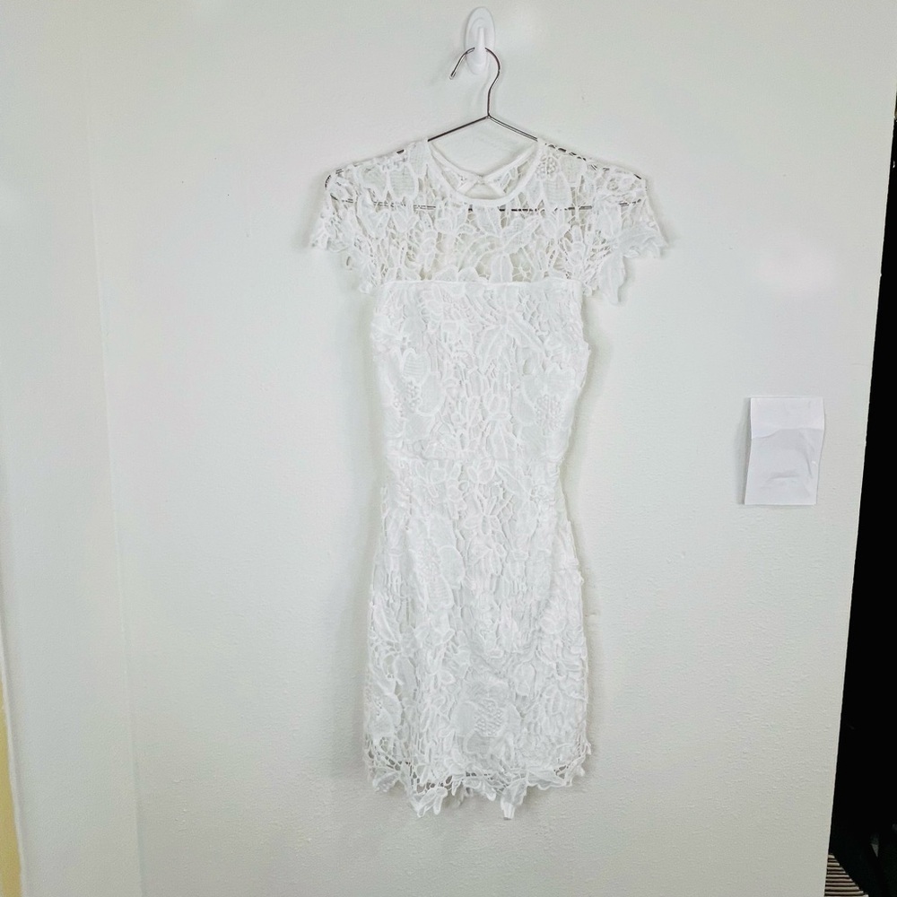Shein Women White Lace Bodycon Mini Dress Size Small Open Back Short Sleeve 33.5